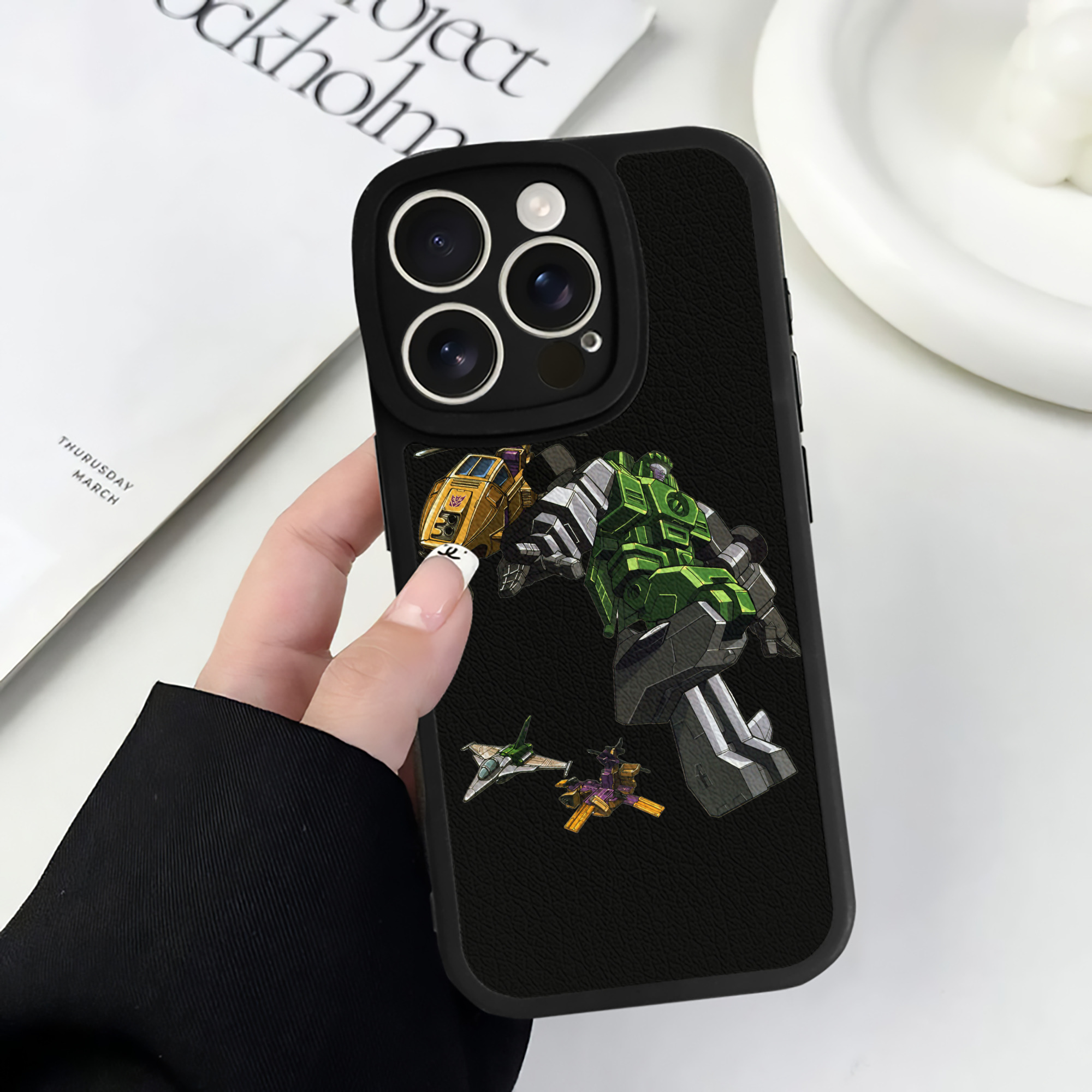 （画像用）  【iPhone 16シリーズ対応】シリコンスマホケース（レザー調） 材質：シリコン